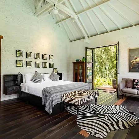 Villa Sajak 5 Bedroom Umalas